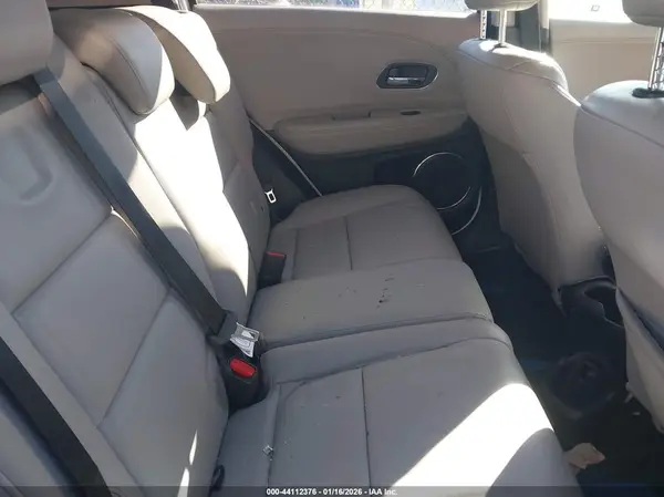 3CZRU6H73HM730035 2017 HONDA HR-V - Image 8