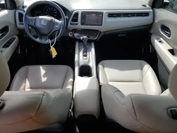 3CZRU6H73HM732061 2017 HONDA HR-V - Image 8