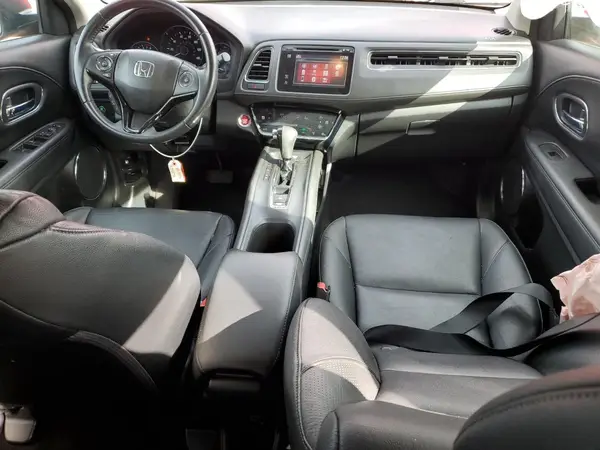3CZRU6H73HM733081 2017 HONDA HR-V - Image 8