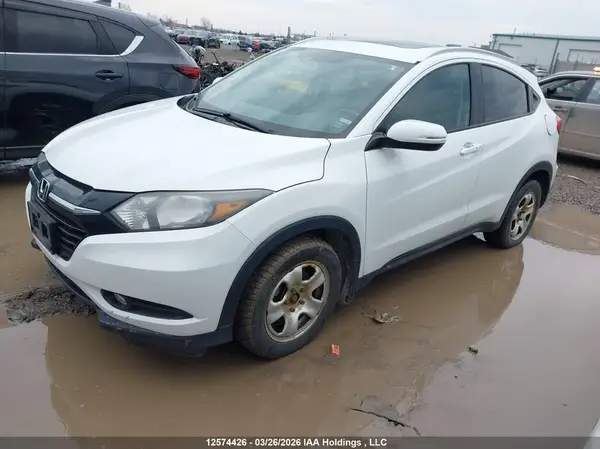 3CZRU6H73JM100456 2018 HONDA HR-V - Image 2