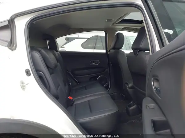 3CZRU6H73JM100456 2018 HONDA HR-V - Image 8