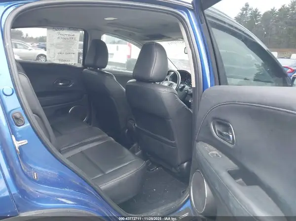 3CZRU6H73JM712155 2018 HONDA HR-V - Image 8