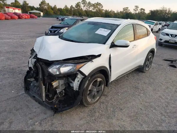 3CZRU6H73JM712866 2018 HONDA HR-V - Image 2