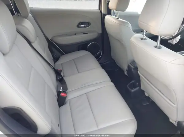 3CZRU6H73JM712866 2018 HONDA HR-V - Image 8
