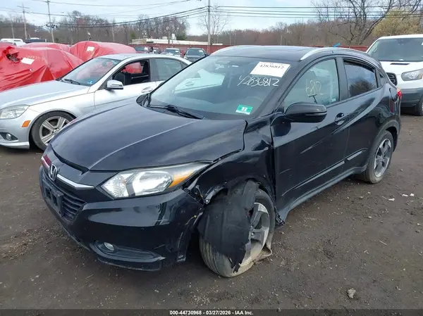 3CZRU6H73JM712933 2018 HONDA HR-V - Image 2