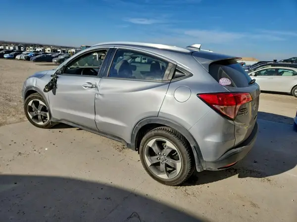 3CZRU6H73JM725584 2018 HONDA HR-V - Image 2
