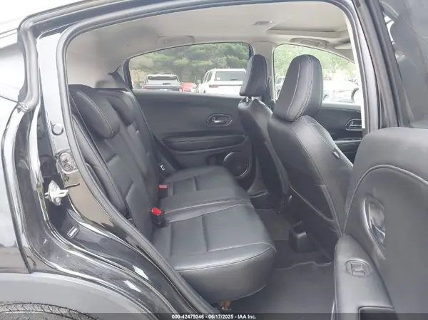 3CZRU6H73KM720161 2019 HONDA HR-V - Image 8