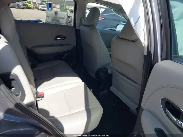 3CZRU6H73KM736019 2019 HONDA HR-V - Image 8
