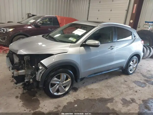 3CZRU6H73LM736099 2020 HONDA HR-V - Image 2