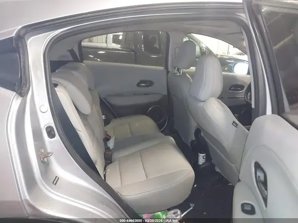 3CZRU6H73LM736099 2020 HONDA HR-V - Image 8