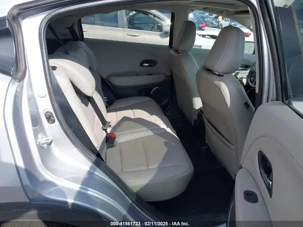 3CZRU6H73NM735330 2022 HONDA HR-V - Image 8
