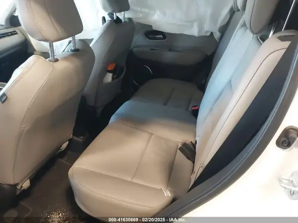 3CZRU6H73NM758171 2022 HONDA HR-V - Image 8