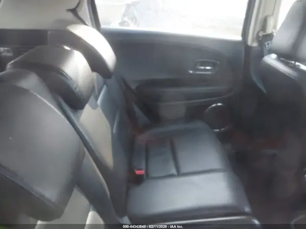 3CZRU6H74GM737977 2016 HONDA HR-V - Image 8