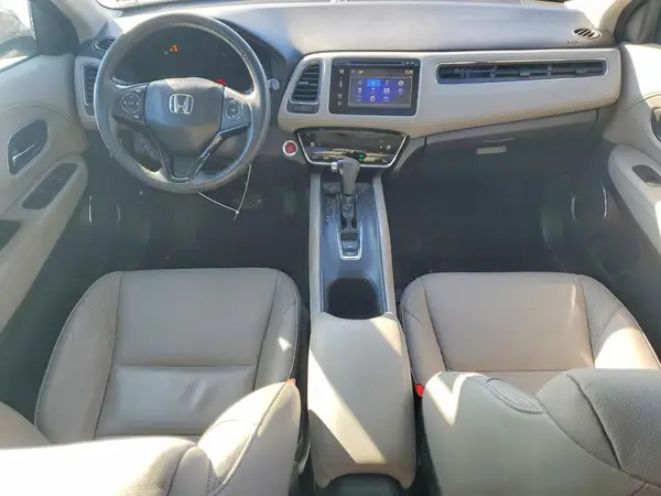 3CZRU6H74HM702910 2017 HONDA HR-V - Image 8