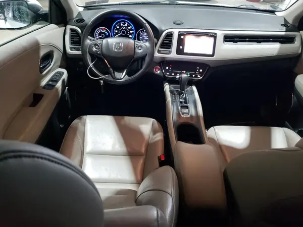 3CZRU6H74HM703877 2017 HONDA HR-V - Image 8