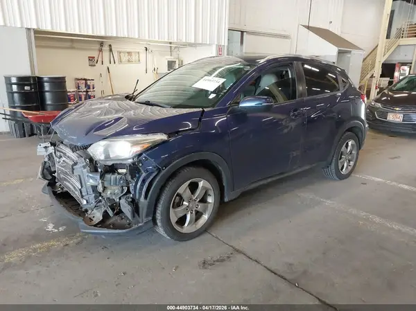 3CZRU6H74HM710084 2017 HONDA HR-V - Image 2