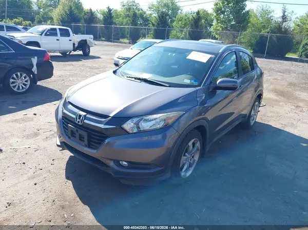 3CZRU6H74HM710229 2017 HONDA HR-V - Image 2