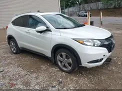 3CZRU6H74HM711185 2017 HONDA HR-V