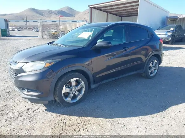 3CZRU6H74HM715723 2017 HONDA HR-V - Image 2