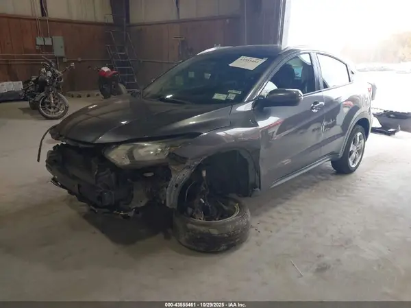3CZRU6H74HM715821 2017 HONDA HR-V - Image 2