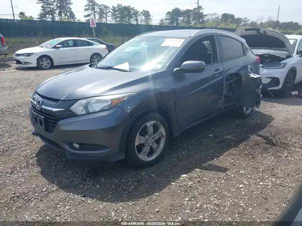 3CZRU6H74HM718296 2017 HONDA HR-V - Image 2
