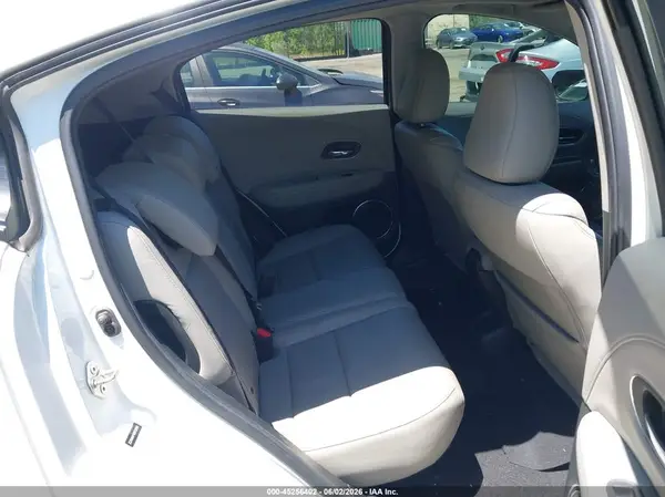 3CZRU6H74HM720565 2017 HONDA HR-V - Image 8