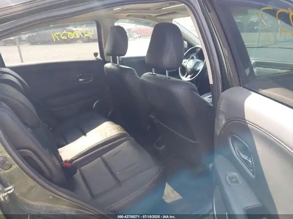 3CZRU6H74HM726219 2017 HONDA HR-V - Image 8