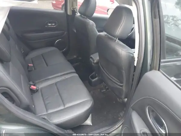 3CZRU6H74HM728066 2017 HONDA HR-V - Image 8