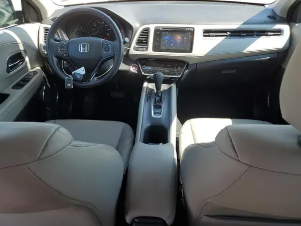 3CZRU6H74HM732098 2017 HONDA HR-V - Image 8