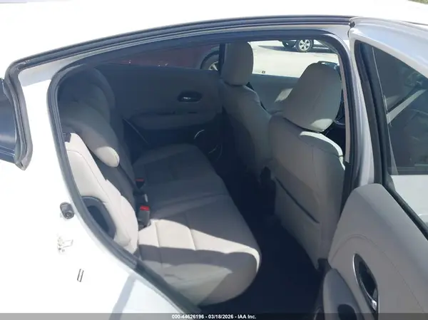 3CZRU6H74HM734188 2017 HONDA HR-V - Image 8
