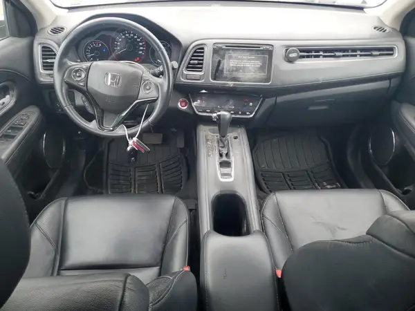 3CZRU6H74JM105620 2018 HONDA HR-V - Image 8