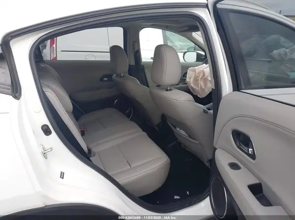 3CZRU6H74JM707353 2018 HONDA HR-V - Image 8