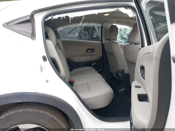 3CZRU6H74JM716506 2018 HONDA HR-V - Image 8