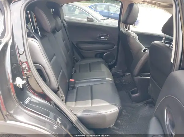 3CZRU6H74JM727652 2018 HONDA HR-V - Image 8