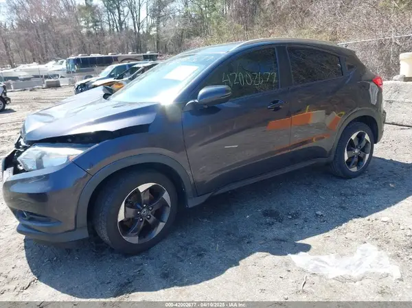3CZRU6H74JM727764 2018 HONDA HR-V - Image 2