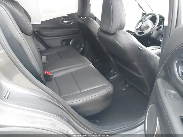 3CZRU6H74KM705295 2019 HONDA HR-V - Image 8
