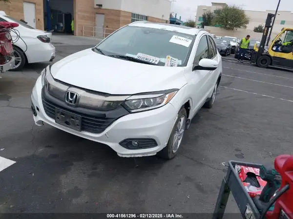 3CZRU6H74KM707757 2019 HONDA HR-V - Image 2