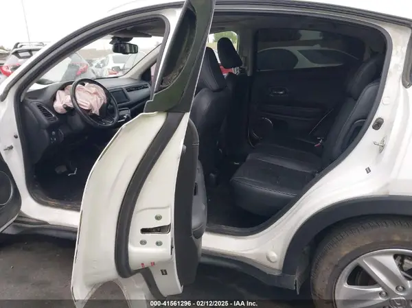 3CZRU6H74KM707757 2019 HONDA HR-V - Image 8