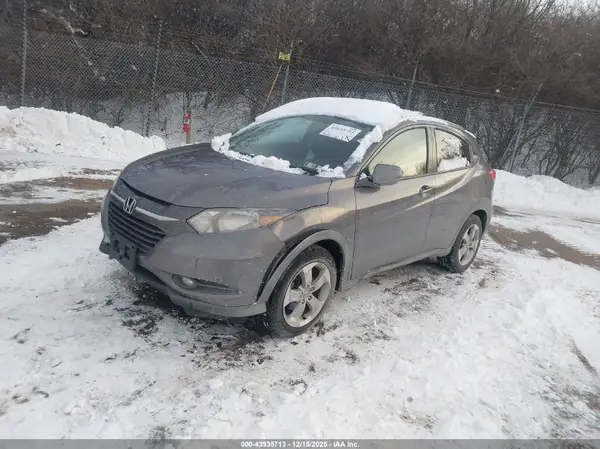 3CZRU6H75GM700033 2016 HONDA HR-V - Image 2