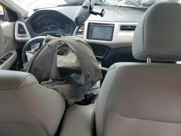 3CZRU6H75GM700579 2016 HONDA HR-V - Image 8
