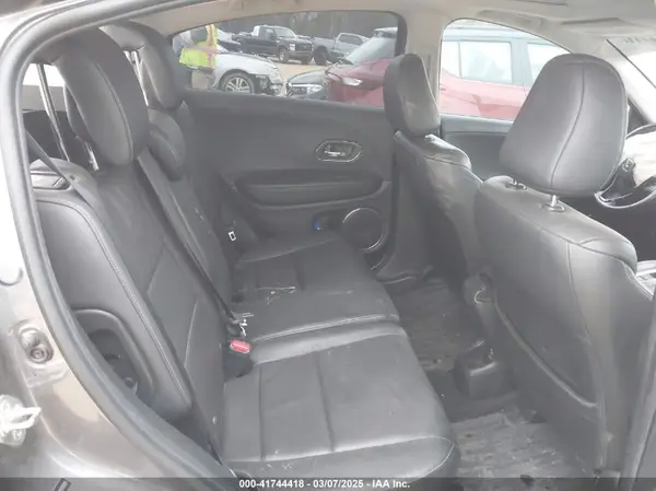 3CZRU6H75GM713655 2016 HONDA HR-V - Image 8