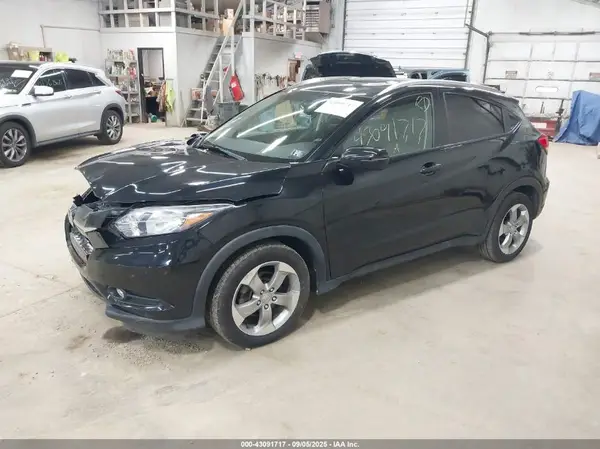 3CZRU6H75GM758093 2016 HONDA HR-V - Image 2
