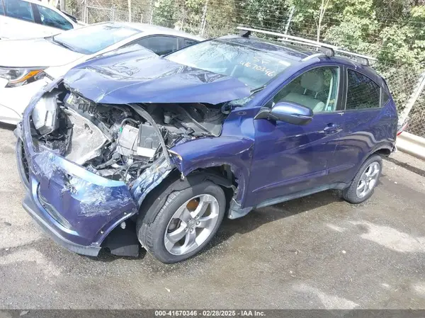 3CZRU6H75HM705282 2017 HONDA HR-V - Image 2