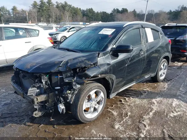 3CZRU6H75HM715293 2017 HONDA HR-V - Image 2