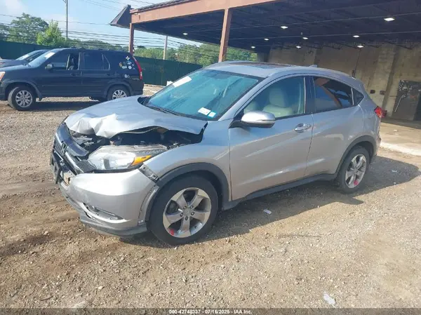 3CZRU6H75HM733809 2017 HONDA HR-V - Image 2