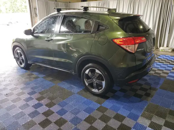 3CZRU6H75JM701884 2018 HONDA HR-V - Image 2