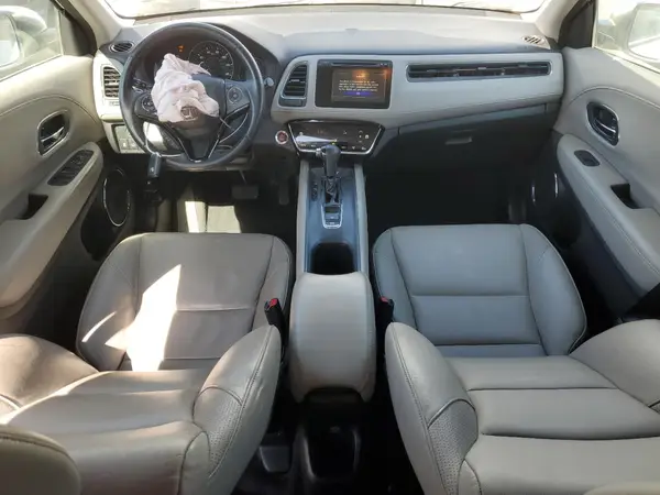 3CZRU6H75JM709404 2018 HONDA HR-V - Image 8