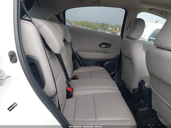 3CZRU6H75JM709466 2018 HONDA HR-V - Image 8
