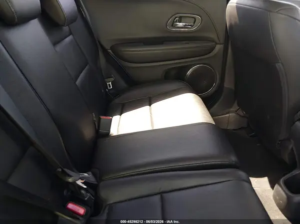 3CZRU6H75JM710262 2018 HONDA HR-V - Image 8