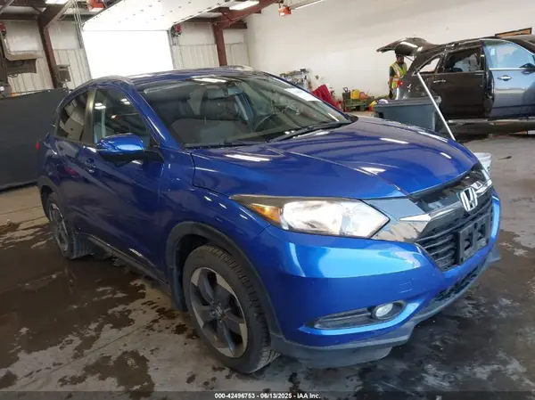 3CZRU6H75JM727563 2018 HONDA HR-V - Image 1